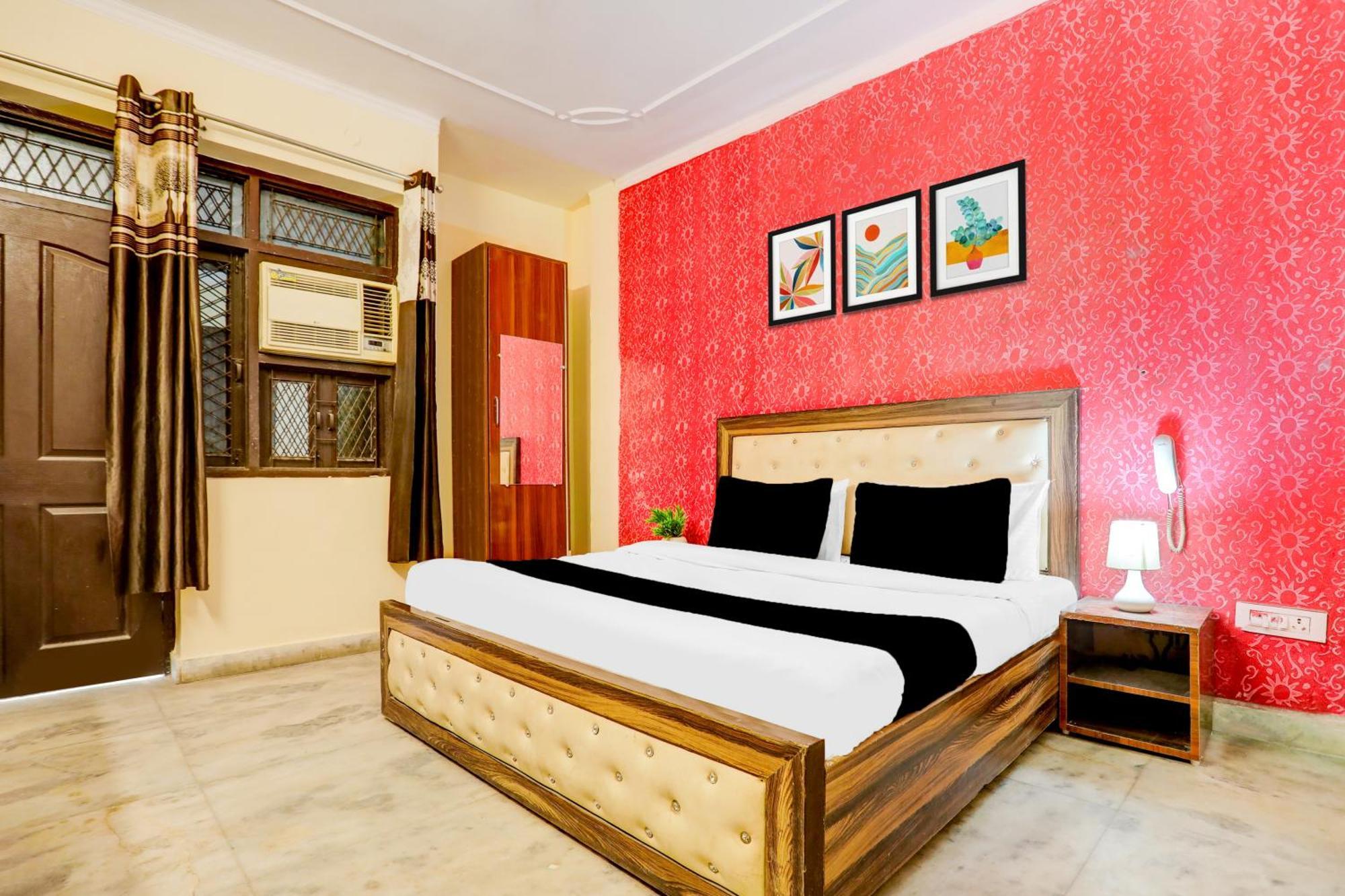 O Uttam Nagar Near Akash Hospital *