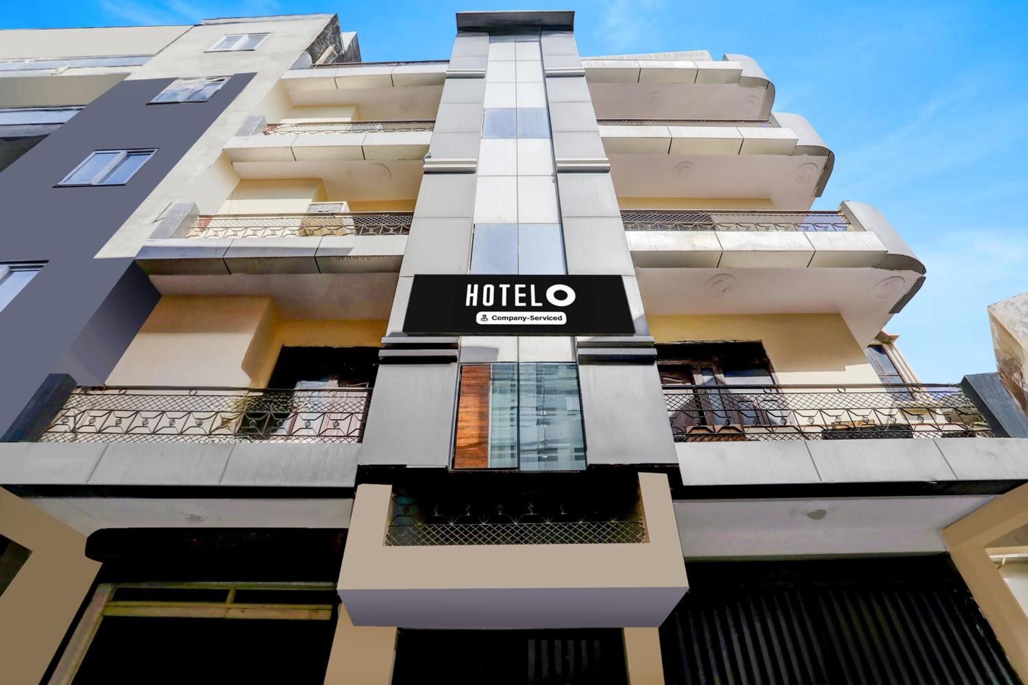 Hotel O Uttam Nagar Near Akash Hospital